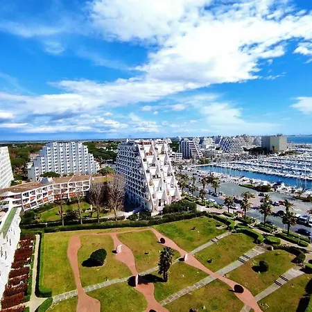 Apartment Vue Imprenable Sur Le Port, Proche Plages !