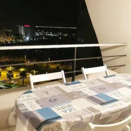 Vue Imprenable Sur Le Port, Proche Plages ! Apartment *